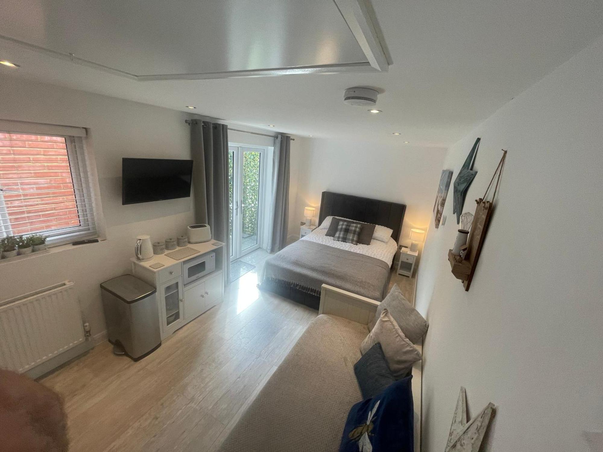 Modern Stylish Studio Flat Near Leigh On Sea. Hadleigh  Exterior photo